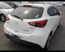 Mazda Demio 2015