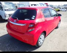 Toyota Vitz 2015