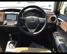 Toyota Corolla Axio 2014