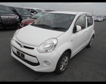 Toyota Passo 2015