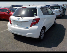 Toyota Vitz 2015