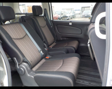 Nissan Serena 2015