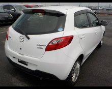 Mazda Demio 2015