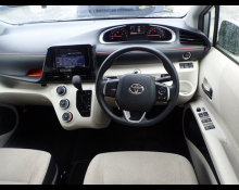Toyota Sienta 2018