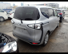 Toyota Sienta 2018