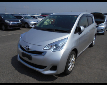 Toyota Ractis 2016