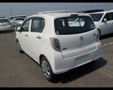 Daihatsu Mira 2015