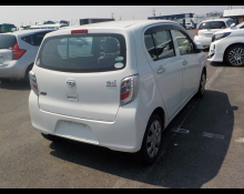 Daihatsu Mira 2015