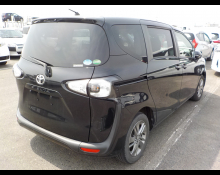 Toyota Sienta 2017