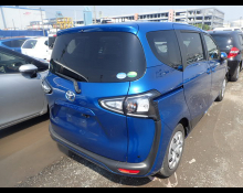 Toyota Sienta 2019