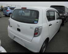 Daihatsu Mira 2015