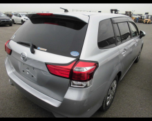 Toyota Corolla Fielder 2016