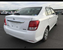 Toyota Corolla Axio 2013