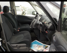 Nissan Serena 2012
