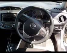 Toyota Corolla Fielder 2015