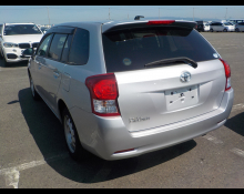 Toyota Corolla Fielder 2015