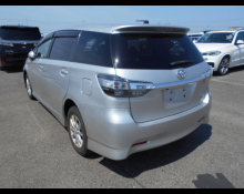 Toyota Wish 2015