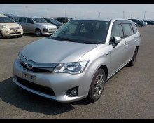 Toyota Corolla Fielder 2015