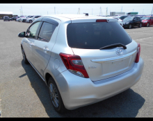 Toyota Vitz 2015