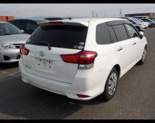 Toyota Corolla Fielder 2017
