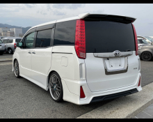 Toyota Noah 2016