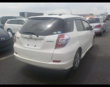 Honda FIT SHUTTLE 2015