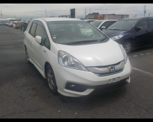Honda FIT SHUTTLE 2015