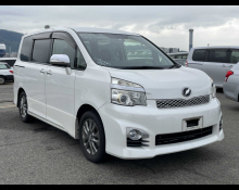 Toyota Voxy 2013