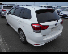 Toyota Corolla Fielder 2015