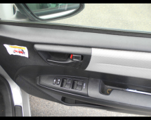 Toyota Corolla Axio 2015