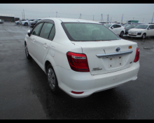 Toyota Corolla Axio 2015