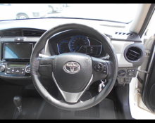 Toyota Corolla Axio 2015