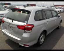 Toyota Corolla Fielder 2015