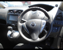 Nissan Serena 2012
