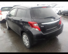 Toyota Vitz 2015