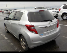 Toyota Vitz 2015