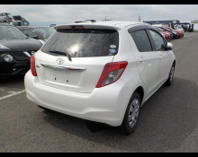 Toyota Vitz 2011