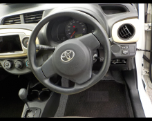 Toyota Vitz 2011