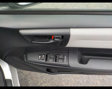 Toyota Corolla Axio 2015