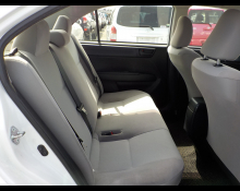 Toyota Corolla Axio 2015