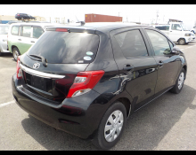Toyota Vitz 2015