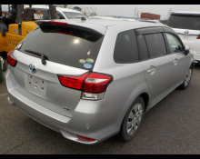 Toyota Corolla Fielder 2015