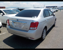 Toyota Corolla Axio 2015