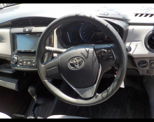 Toyota Corolla Axio 2015