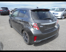 Toyota Vitz 2015