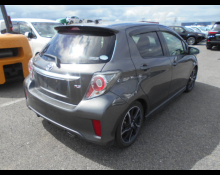Toyota Vitz 2015