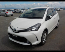 Toyota Vitz 2015