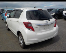 Toyota Vitz 2015
