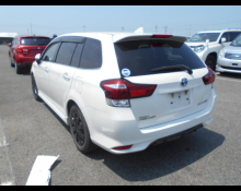 Toyota Corolla Fielder 2015