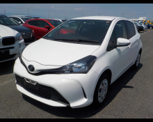 Toyota Vitz 2015